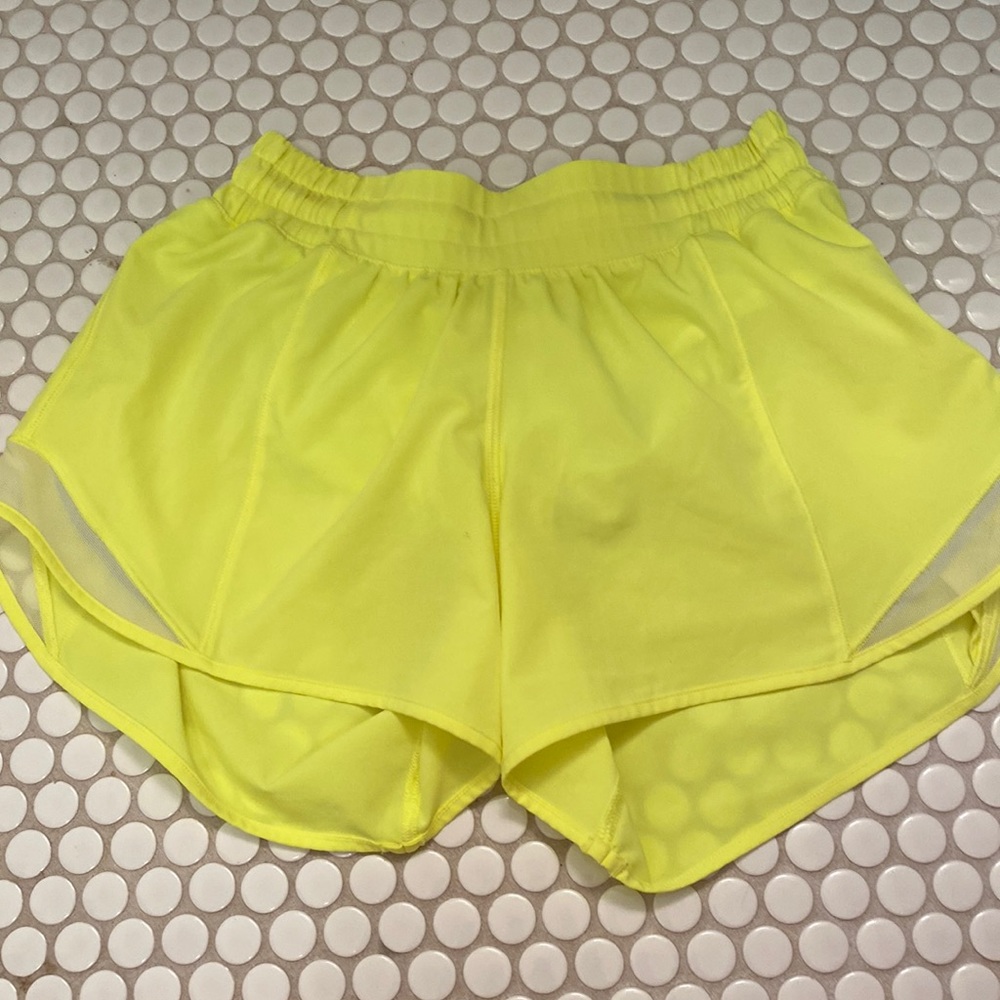 super cute lululemon 4inch shorts